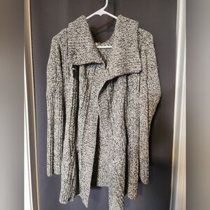 RD Style Cardigan Sweater, Women's size Medium Gray RD Style Cardigan Sweater